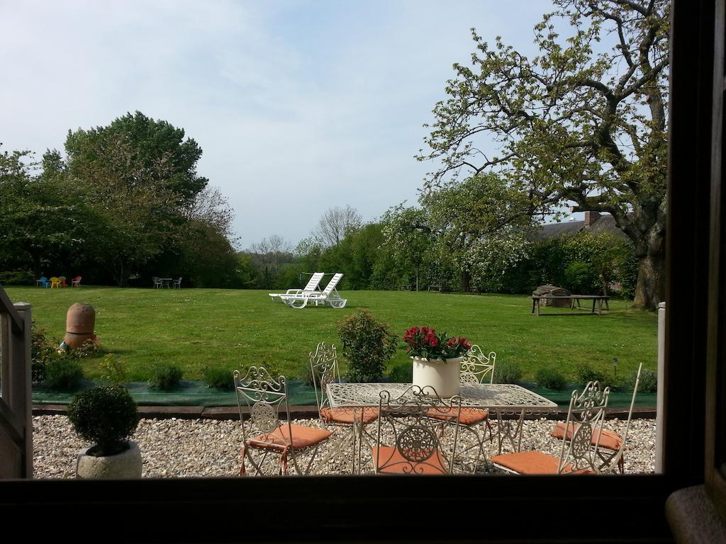 - Le Clos Aux Masques Bed and breakfast 3*