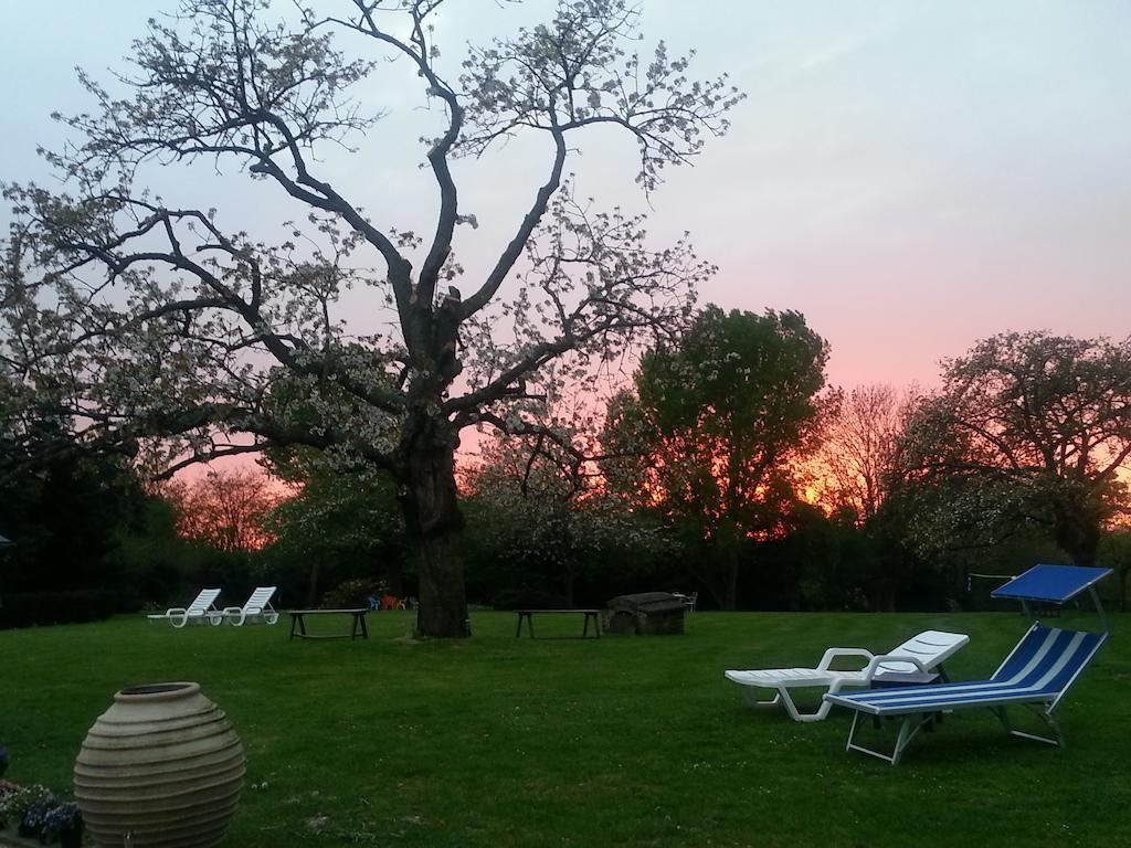 - Le Clos Aux Masques 3* Saint-Pierre-Azif